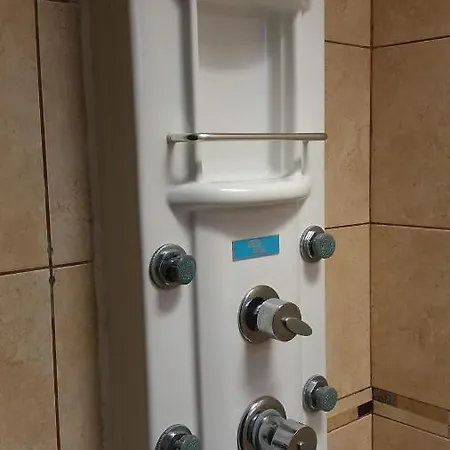 Tenerife Casa Del Sol Habitacion Compartida Дом отдыха Адехе